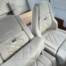 Axopar 28 Cabin