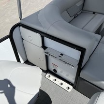 Larson LX 850 Classic SF