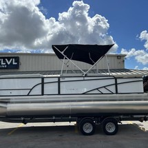 Larson LX 850 Classic SF