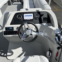 Larson LX 850 Classic SF