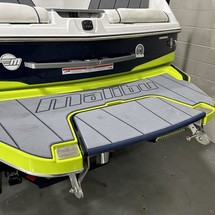 Malibu Wakesetter 23 LSV