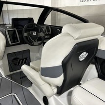 Malibu Wakesetter 23 LSV