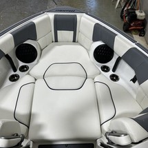 Malibu Wakesetter 23 LSV