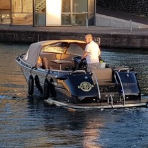 Seafarer 535 pilot boat - inboard diesel