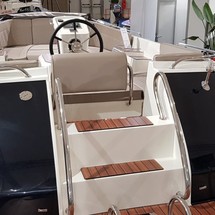 Seafarer 535 pilot boat - inboard diesel