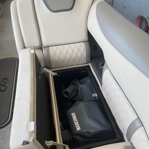Premier Pontoons Grand Isle 250