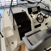 Beneteau Flyer Sundeck 8