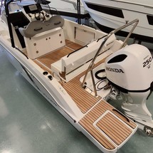 Beneteau Flyer Sundeck 8