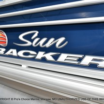 Sun Tracker Fishin Barge 22 DLX