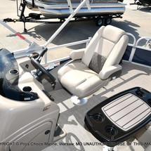 Sun Tracker Fishin Barge 22 DLX
