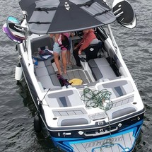 Malibu Wakesetter 23 LSV