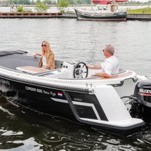 Corsiva 565 tender