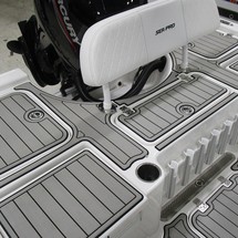 Sea Ray pro 208 bay