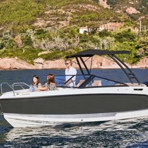 Quicksilver Activ 675 Bowrider
