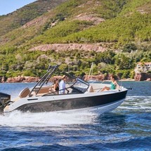 Quicksilver Activ 675 Bowrider