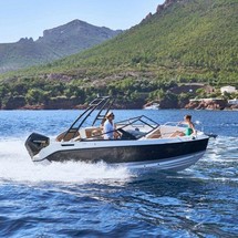 Quicksilver Activ 675 Bowrider