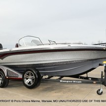 Everglades 230 cc w/ 250 verado