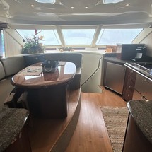 Sea Ray 580 Sedan Bridge