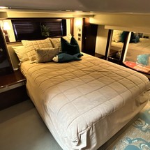 Sea Ray 580 Sedan Bridge