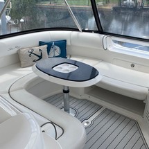Sea Ray 580 Sedan Bridge