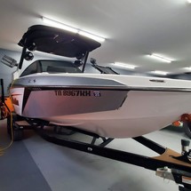 Malibu Wakesetter 23 LSV
