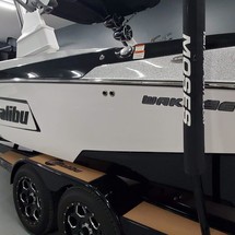 Malibu Wakesetter 23 LSV