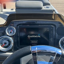 Premier Pontoons S-Series RF