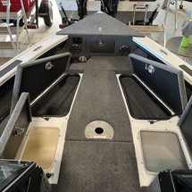 Lund Boats 1875 Pro-V Sport