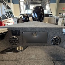 Lund Boats 1875 Pro-V Sport