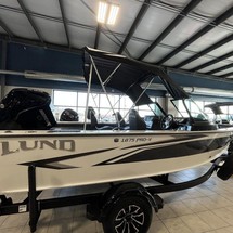 Lund Boats 1875 Pro-V Sport