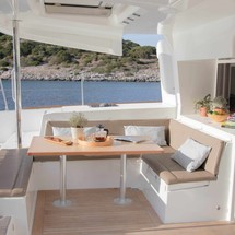 Lagoon 450 F