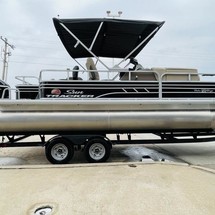 Sun Tracker Fishin Barge 20 DLX