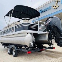 Sun Tracker Fishin Barge 20 DLX