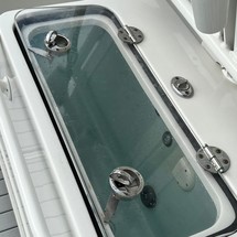 Ranger boats 2400 bay