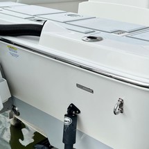 Ranger boats 2400 bay