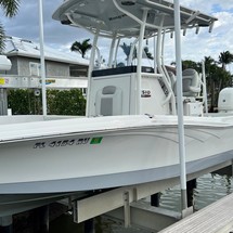 Ranger boats 2400 bay