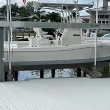 Ranger boats 2400 bay