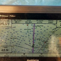 Glacier bay isle runner blue hull 2670