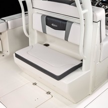 Robalo centre console r272