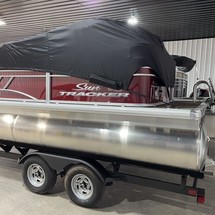 Sun Tracker Party Barge 22 DLX