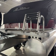 Sun Tracker Party Barge 22 DLX