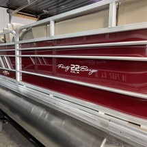 Sun Tracker Party Barge 22 DLX