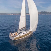 Hanse 418