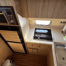 Majesty Yachts 50
