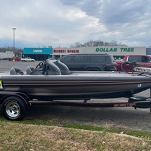 Skeeter zx 225
