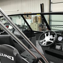 Lund Boats 1875 Impact Sport