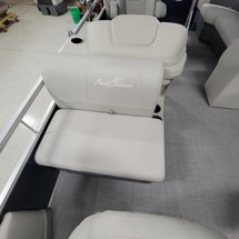 Sunchaser Boats Oasis 18 Fish