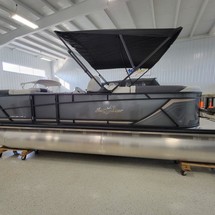 Sunchaser Boats Geneva Cruise 22 LR DH