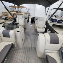 Sunchaser Boats Geneva Cruise 22 LR DH