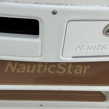 Nauticstar 2302 legacy
